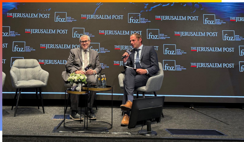 Rabbi Burg on stage at the Jewish American Summit