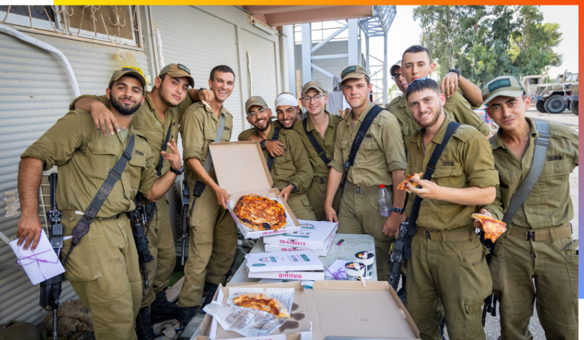IDF soldiers eating pizza