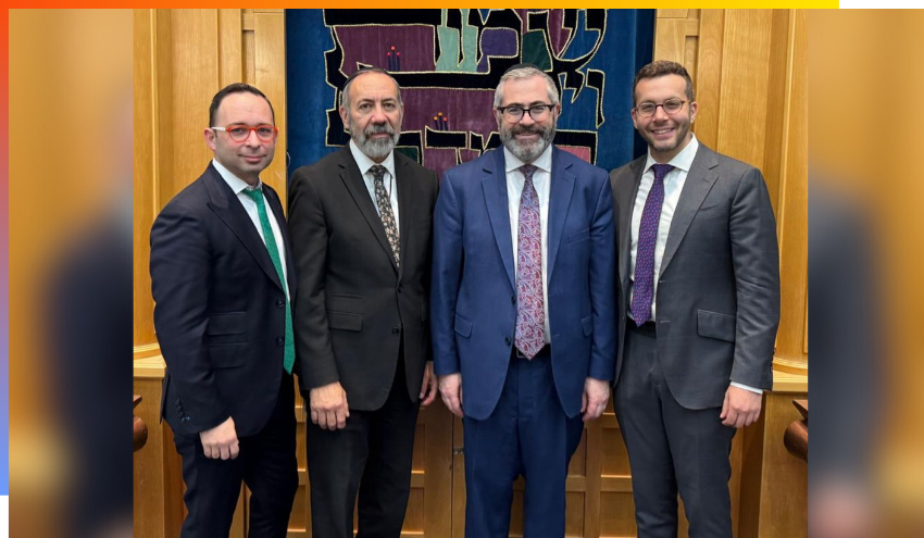 Rabbi Steven Burg at the Great Neck Synagogue