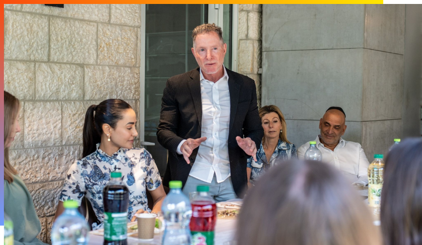 Ivan Kaufman addressing the gathered audience during a brunch at the Suzana and Ivan Kaufman Aish Institute for Women’s Education in Jerusalem.