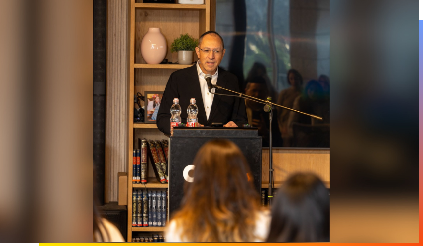 Yaakov Gade addressing students and staff during the dedication of the Cross River Essentials Wing at the Suzana and Ivan Kaufman Aish Institute for Women’s Education.