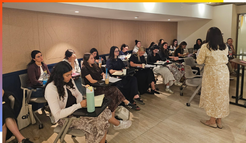Students hearing a lecture at the Suzana and Ivan Kaufman Aish Institute for Women’s Education.