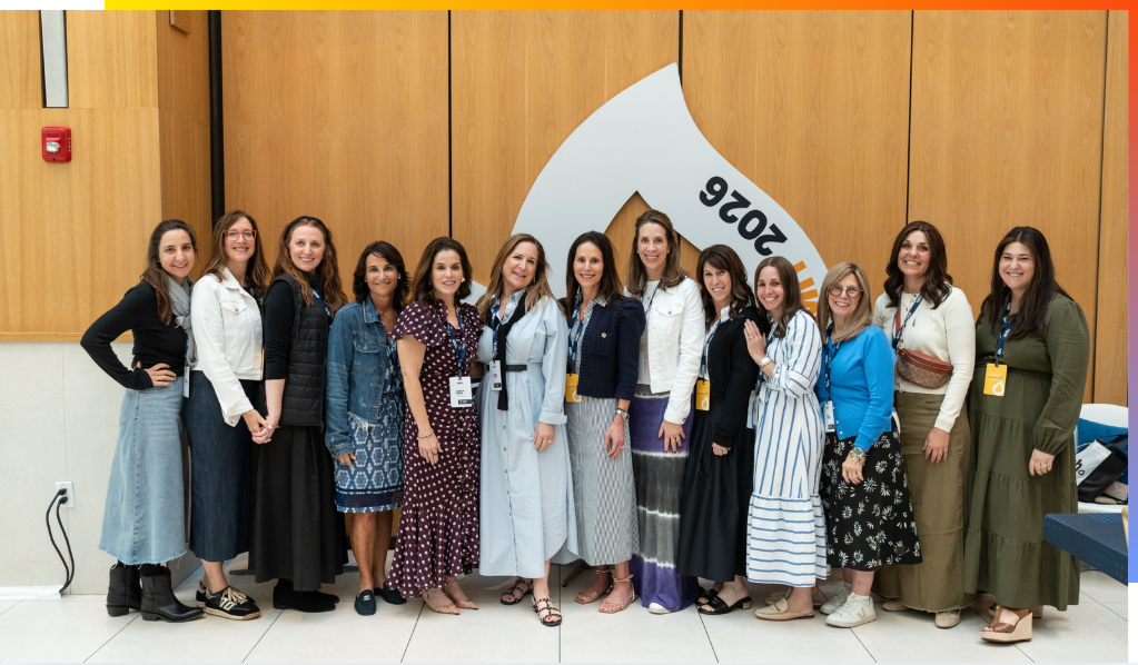 Hattie Danzinger (far left), Edie Gross (3rd from right), together with other supporters of Aish Pillars Summit in Miami